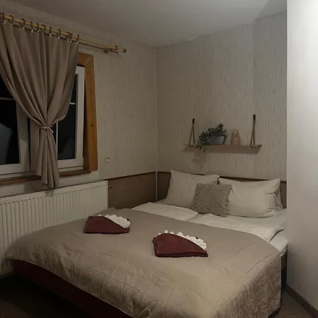 فندق مبيت وإفطار Misa 3*