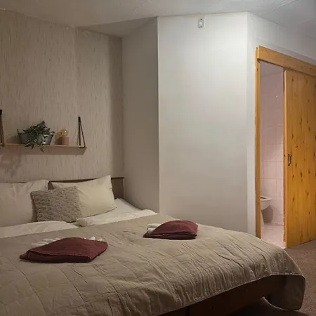 فندق مبيت وإفطار Misa 3*